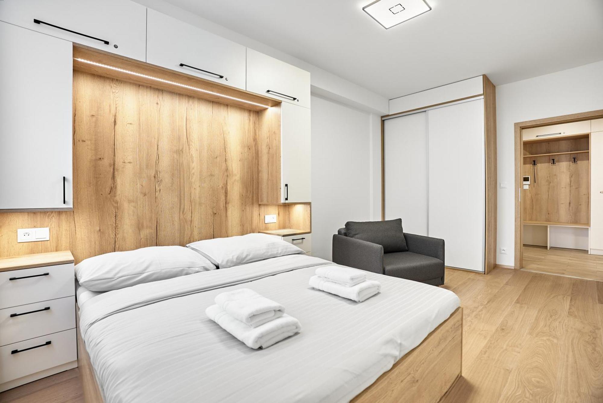 Moderně zařízený apartmán s garážovým stáním Loucná pod Klínovcem Exterior foto